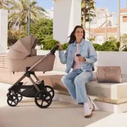 Carucior 2 in 1, Lionelo, Carmine, Parte sport si Landou anti-reflux, Salteluta ventilata, Reglare spatar, Suport de picioare, Maner reglabil, Sustine 22 kg, Cu accesorii, 0 luni+, Bej BYNLO-CARMINE_2IN1_BEIGE_SAND