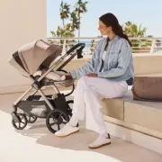 Carucior 2 in 1, Lionelo, Carmine, Parte sport si Landou anti-reflux, Salteluta ventilata, Reglare spatar, Suport de picioare, Maner reglabil, Sustine 22 kg, Cu accesorii, 0 luni+, Bej BYNLO-CARMINE_2IN1_BEIGE_SAND
