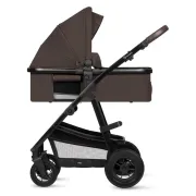 Carucior 3 in 1, Lionelo, Amber, Cadru aluminiu, Cu landou intarit si salteluta moale, Cu scoica auto testata ADAC, Reversibil, Cu accesorii, Geanta parinti, Pana la 22 kg, Maro BYNLO-AMBER_3IN1_BROWN_CHOCOLATE