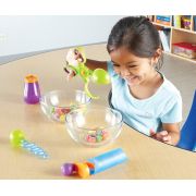 Set ustensile pentru experimente - apa si nisip