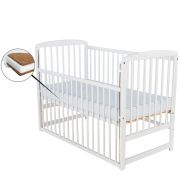 BabyNeeds - Patut din lemn Ola 120x60 cm, cu laterala culisanta, Alb + Saltea 10 cm BYNBOOLA10CM03AL