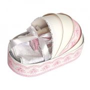 Trusou de botez complet pentru fetite Denikos® 141 in cutie landou cu dantela roz - NKO1696