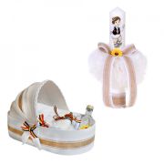 Set Trusou de Botez cu Lumanare si decor traditional in landou pentru Baietel Denikos 116 - NKO1671