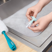 Babymoov - Perie biberoane 2 in 1 albastru BBBA006007