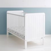 Patut Din Lemn Pentru Bebe, Inaltime Saltea Reglabila, Country Alb 120x60 Cm Pjbcountry_cot_white