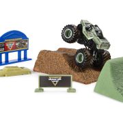 MONSTER JAM SET CAMIONETA SOLDIER FORTUNE CU NISIP KINETIC SI ACCESORII CU RAMPA VIV6053300