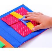 Joc de indemanare Carte Senzoriala Busy Board  Roter Kafer RZ2001-02 BBJRZ2001-02_Initiala