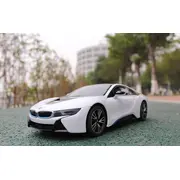 MASINA CU TELECOMANDA BMW i8 SCARA 1 LA 18 VIVRas59200_Alb