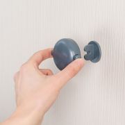 Siguranta pentru usi duble gri Reer 71081