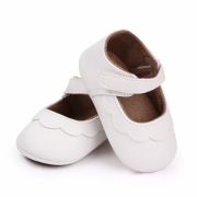 Pantofiori albi cu volanas pentru fetite MBd2556-4-sa2.3-6 luni (Marimea 18 incaltaminte)