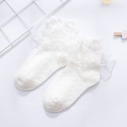 Sosetele cu model din tesatura si volanas din tulle MDSKK153