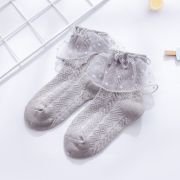 Sosetele cu model din tesatura si volanas din tulle MDSKK153