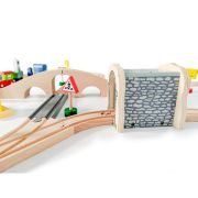 Jucarie cale ferata din lemn cu tren cu baterii ecotoys hm015147, 69 elemente, multicolor edeedihm015147