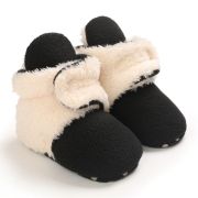 Cizmulite plusate crem cu negru pentru bebelusi MDB255-6-sa3