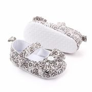 Pantofiori albi cu floricele negre ADd2424-3-p01