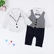 Salopeta eleganta cu sacou alb pentru bebelusi ADCC00251-H5.9-12 luni (Marimea 20 incaltaminte)