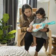 Baby Einstein - Jucarie muzicala Ukulele fermecat BBB12609