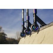 Lionelo - Trotineta Whizz, Pentru Acrobatii, Rulmenti ABEC-9, Sistemul de compresie IHC 9, 20 - 100 kg, Albastru BYNLO-WHIZZ-BLUE-COBALT