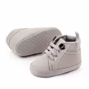 Ghetute gri cu sireturi pentru baietei (Marime Disponibila: 6-9 luni (Marimea 19 incaltaminte)) MDd2349-2-sa30