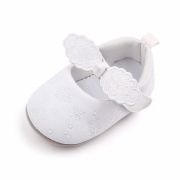 Pantofiori albi cu fundita brodata pentru fetite ADD2602-1-sa31.9-12 luni (Marimea 20 incaltaminte)