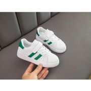 Adidasi albi cu insertii verzi pentru baietei ADYY925-1-sa48.Marimea 28