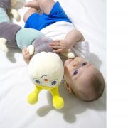 Protectie laterala multifunctionala cu jucarii din plus BabyJem Caterpilar (Culoare: Roz) JEMbj_6752