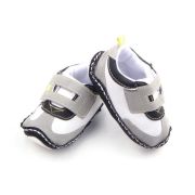 Adidasi bebelusi albi cu gri (Marime Disponibila: 3-6 luni) - MD1886
