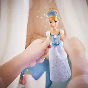 PAPUSA PRINTESA STRALUCITOARE CINDERELLA VIVF0897