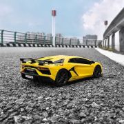 MASINA CU TELECOMANDA LAMBORGHINI AVENTADOR SVJ GALBEN CU SCARA 1 LA 24 VIVRas96100_Galben