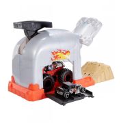 HOT WHEELS LANSATOR MONSTER TRUCK CRANIUL CU DOUA MASINUTE VIVMTGKY01_GKY02