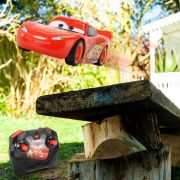 MASINA CU TELECOMANDA FULGER McQUEEN 17CM VIV203084028