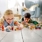 LEGO CLASSIC 90 DE ANI DE JOACA 11021 VIVLEGO11021