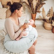 Perna Pentru Gravide Si Alaptare, Catifea Si Umplutura Antialergica, Big Cu Buzunare, Crem, Babysteps Pjb481119