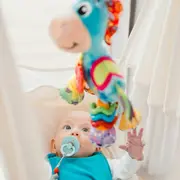 Jucarie mare pentru carucior, scoica auto si patut, Cu jucarie de dentitie, Cu sunete, Activity Friend Clip Clop, 39 cm, Playgro BYN816456