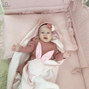 MimiNu - Set lenjerie patut cu 6 piese, Cu volanase, Cu pilota si perna, Cu doua aparatori laterale, Din bumbac, Pentru patut 120x60 cm, Colectia Royal, Powder Pink BYN6426972014939