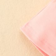 Costumas cu bluzita cu volane si pantalonasi scurti roz MBRZ020-1-DE