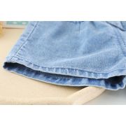 Costumas cu bluzita cu flori rosii si pantalonasi din blugi (marime disponibila: 6-9 luni (marimea 19 incaltaminte)) mbxq1895-1-dg.6-9 luni (marimea 19 incaltaminte)