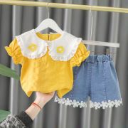 Costumas cu bluzita galben mustar si pantalonasi din blugi (marime disponibila: 9-12 luni (marimea 20 incaltaminte)) mdxq1974-1-dg.9-12 luni (marimea 20 incaltaminte)