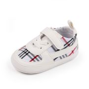 Pantofiori albi in carouri pentru baietei LID2772-1-p15