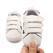 Adidasi albi cu dungi laterale - white (marime disponibila: 3-6 luni (marimea 18 incaltaminte)) mbd9802-5-ac40.3-6 luni (marimea 18 incaltaminte)