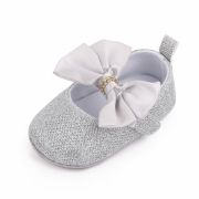 Pantofiori argintii cu strasuri si fundita din satin (marime disponibila: 9-12 luni (marimea 20 incaltaminte)) mbd2677-3-p01.9-12 luni (marimea 20 incaltaminte)