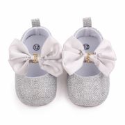 Pantofiori argintii cu strasuri si fundita din satin (marime disponibila: 9-12 luni (marimea 20 incaltaminte)) mbd2677-3-p01.9-12 luni (marimea 20 incaltaminte)