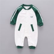 Salopeta alba cu insertie verde pentru baietei (marime disponibila: 9-12 luni (marimea 20 incaltaminte)) adcx266-2-de3.9-12 luni (marimea 20 incaltaminte)