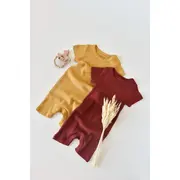Set de 2 salopetele cu maneca scurta din bumbac organic si modal - Caramiziu/ Sofran (Marime: 9-12 luni) JEMBC-CSYM11405-9