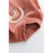 Salopeta Curcubeu cu maneca lunga si botosei din 80%bumbac organic si 20% poliester - Caramiziu, Baby Cosy (Marime: 3-6 Luni) JEMBC-CSYK6004-3