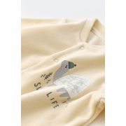 Set Broscuta cu salopeta si body din 80%bumbac organic si 20% poliester - Crem, Baby Cosy (Marime: 0-3 Luni) JEMBC-CSYK6019-0