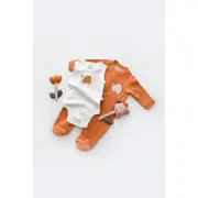 Set Broscuta cu salopeta si body din 80%bumbac organic si 20% poliester - Portocaliu, Baby Cosy (Marime: 3-6 Luni) JEMBC-CSYK6021-3