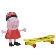 PEPPA PIG FIGURINA PRIETENII AMUZANTI PEPPA PIG CU SKATEBOARD 7CM VIVF2179_F3758