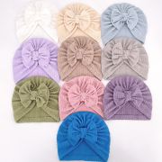 Caciulita tip turban cu model din tesatura si funda aplicata AMx-22032