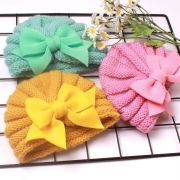 Caciulita crosetata tip turban cu fundita aplicata in fata LIx-22099-sa1